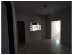 Casa no conjunto Saci, com 3 quartos, sendo 2 suítes
